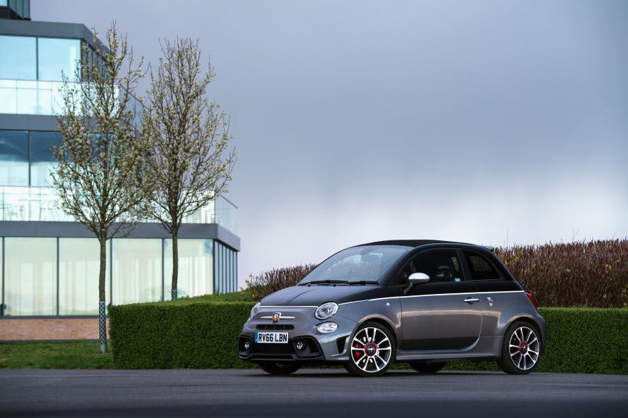 Abarth 595C Turismo (312) 2016 года  (UK) (фото 19 из 24)